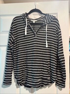 Market & Spruce Sweatshirt